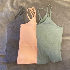 Padded crop tops .
